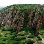 अरावली पर संकट: करोड़ों साल पुरानी प्राकृतिक ढाल पर मंडराता खतरा