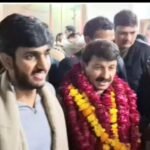 बहादुरगढ़ में सांसद मनोज तिवारी का भव्य स्वागत, डूसू अध्यक्ष आर्यन मान को दी शुभकामनाएं