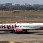 एयरपोर्ट पर हड़कंप, 155 पैसेंजर्स वाली फ्लाइट को करना पड़ा इमरजेंसी लैंडिंग