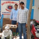 चोरी के मोबाइल बेचने जा रहा युवक को द्वारका पुलिस ने धर दबोचा