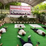 योग दिवस पर द्वारका पुलिस ने किया सामूहिक योगाभ्यास